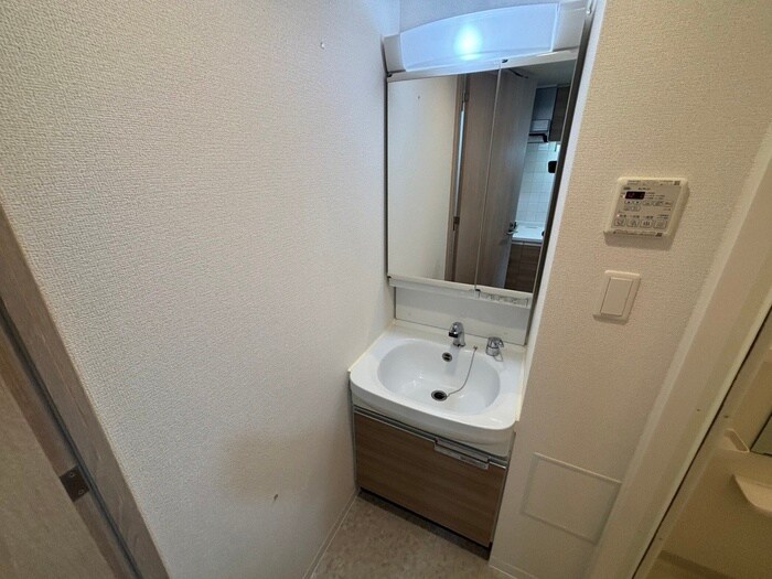 物件内観写真13　(洗面)