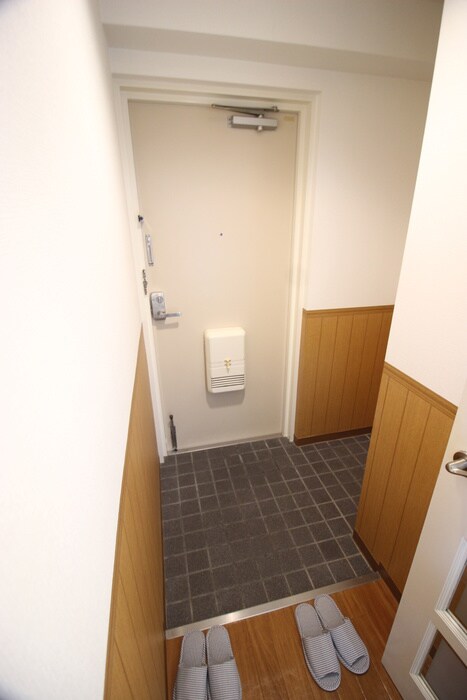 物件内観写真15　(玄関)