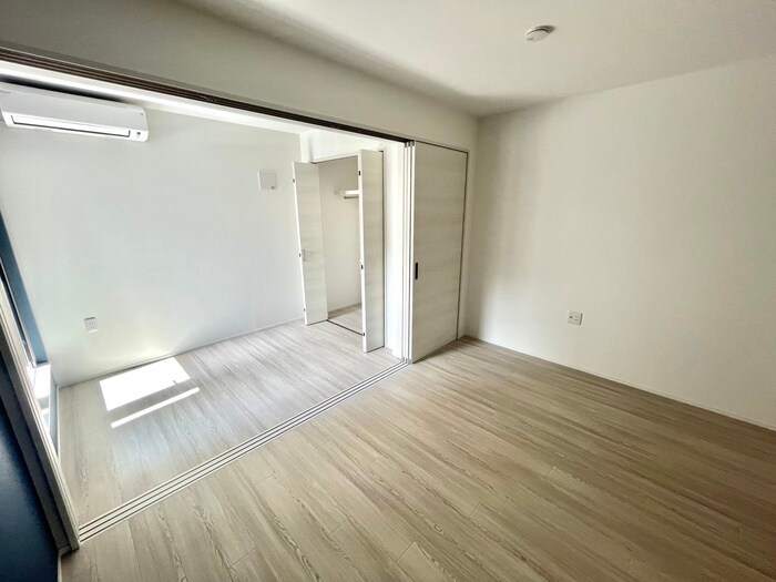 物件内観写真10　(居室)