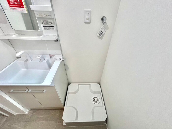 物件内観写真11　(洗濯機置場)