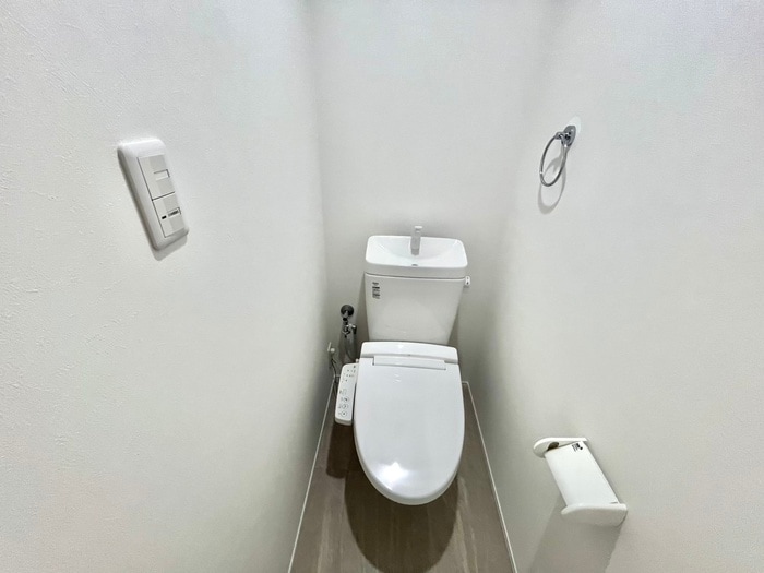 物件内観写真14　(トイレ)