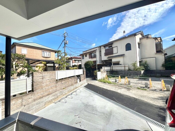 物件内観写真17　(室内からの展望)