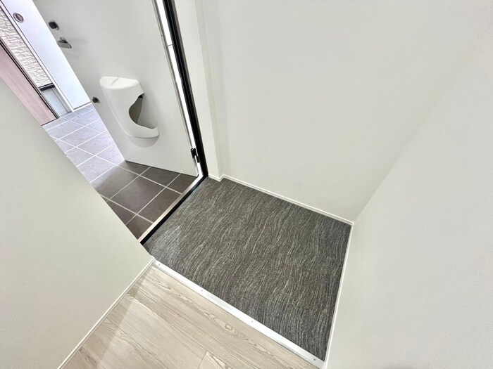 物件内観写真22　(玄関)