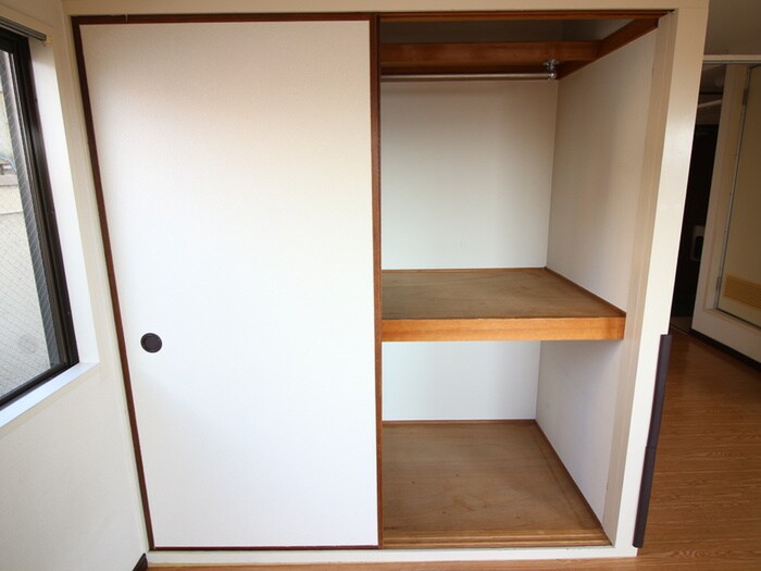 物件内観写真11　(収納)