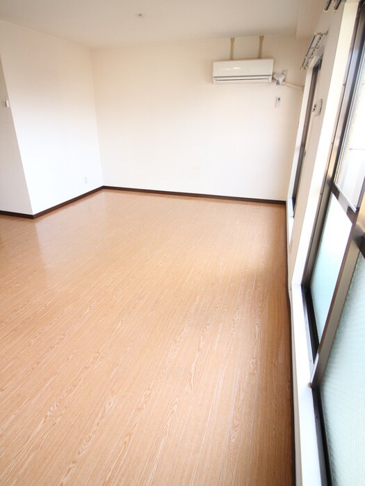 物件内観写真13　(居室)