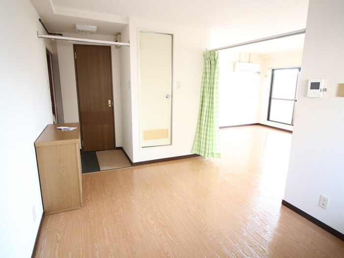 物件内観写真17　(廊下)