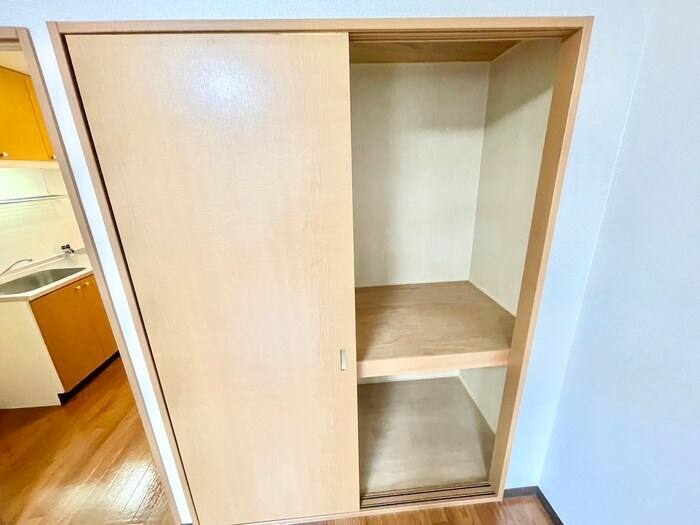 物件内観写真10　(収納)