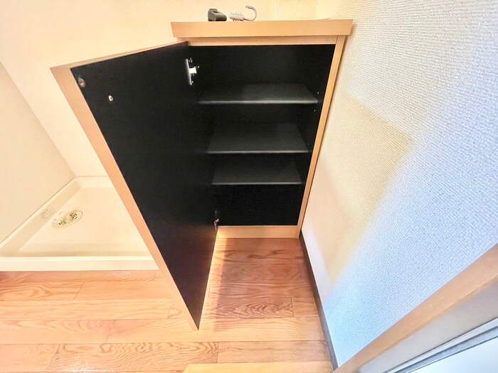 物件内観写真18　(靴箱)