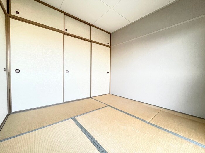 物件内観写真6　(居室)