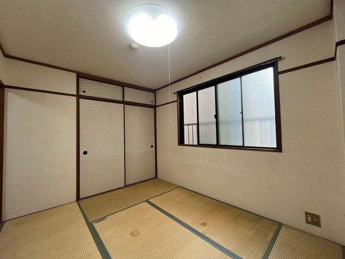 物件内観写真10　(居室)