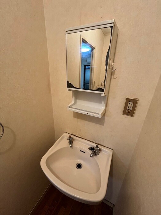 物件内観写真13　(洗面)