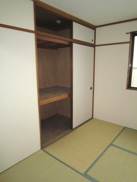 物件内観写真17　(収納)