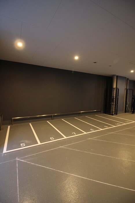 物件外観写真5　(バイク置き場)