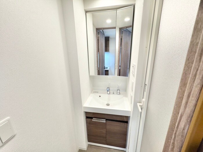 物件内観写真10　(洗面)