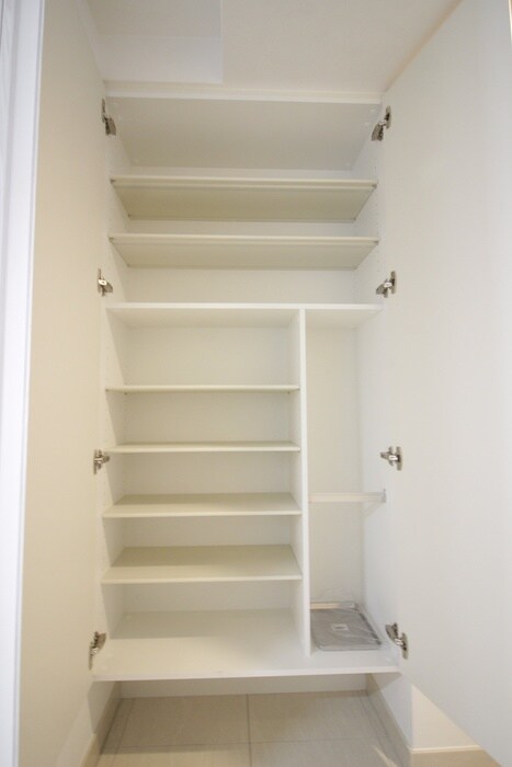 物件内観写真14　(靴箱)