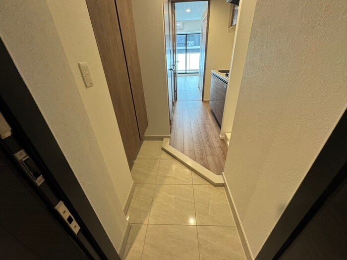 物件内観写真14　(玄関)