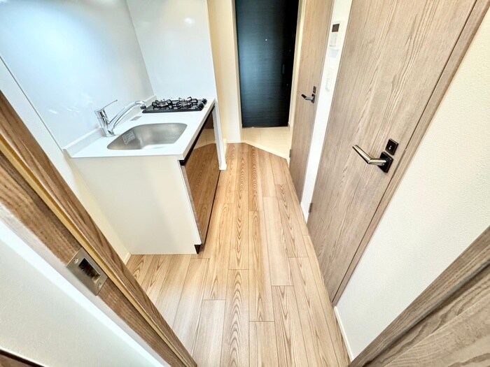 物件内観写真16　(廊下)