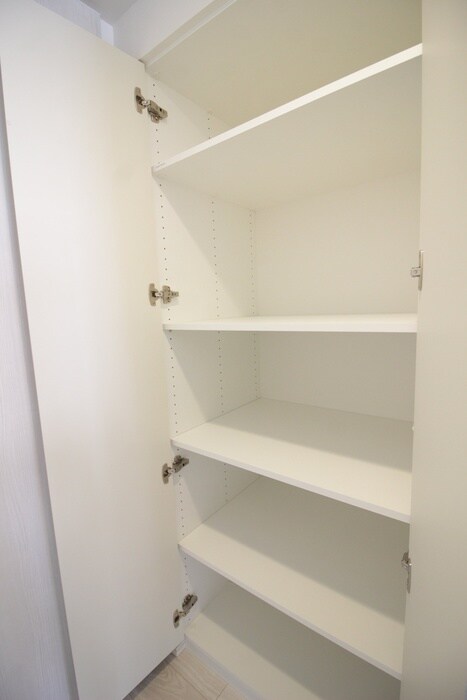 物件内観写真18　(収納)