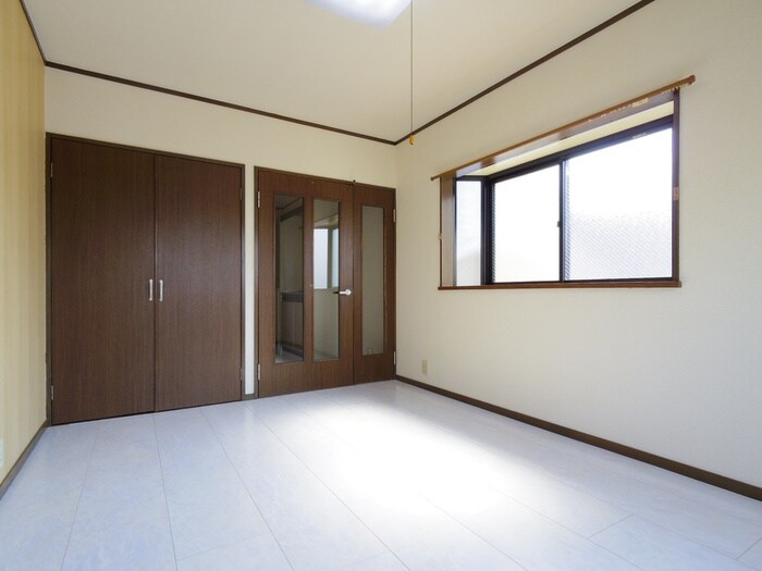 物件内観写真5　(居室)