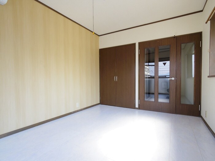 物件内観写真6　(居室)