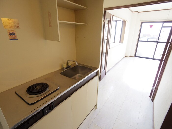 物件内観写真12　(廊下)