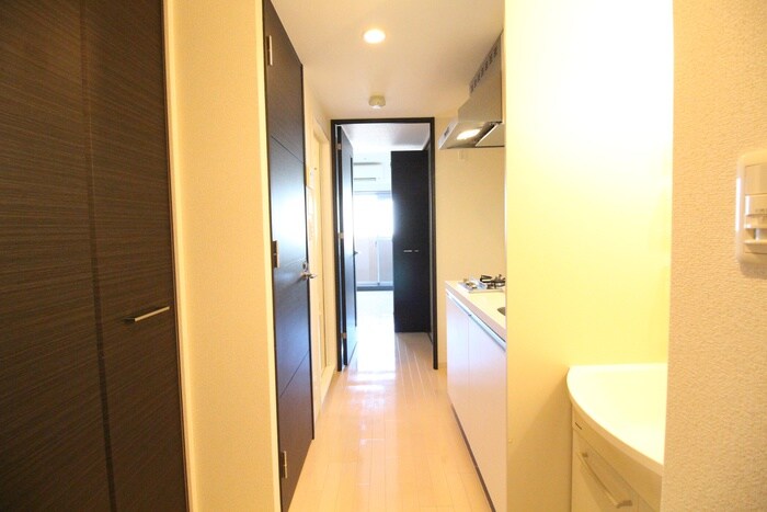 物件内観写真19　(廊下)