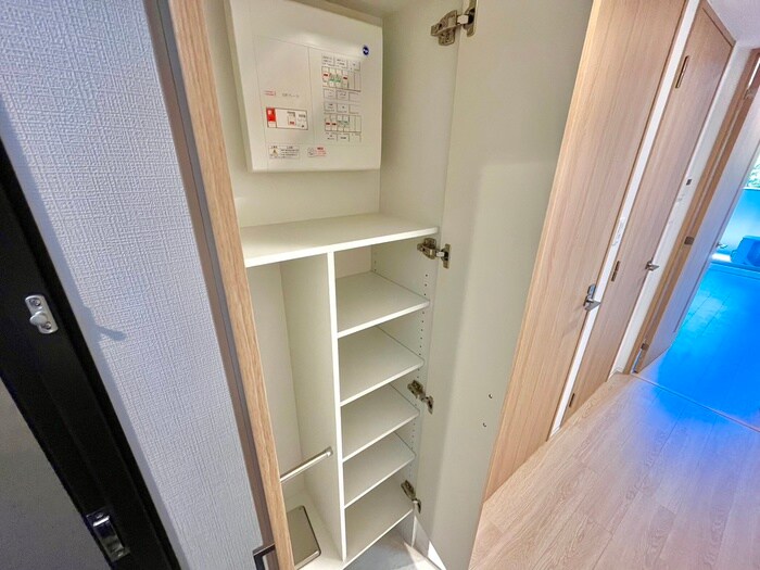 物件内観写真15　(靴箱)