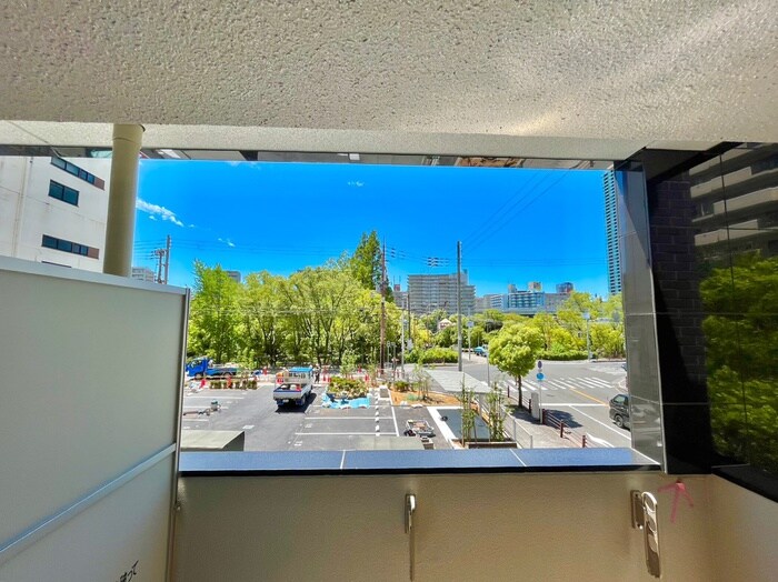 物件内観写真22　(室内からの展望)