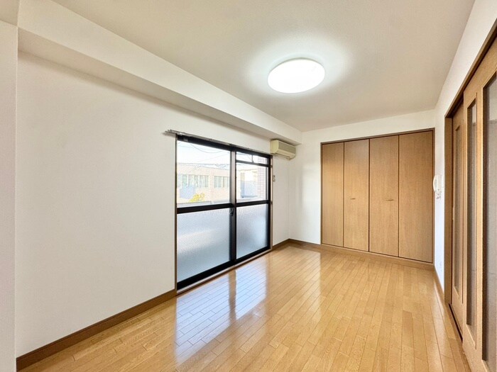 物件内観写真9　(居室)