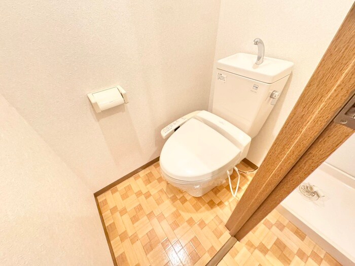 物件内観写真12　(トイレ)