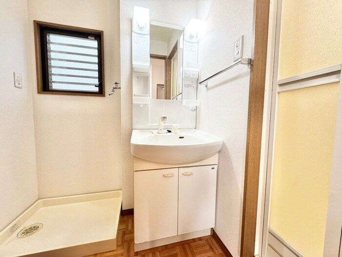 物件内観写真13　(洗面)