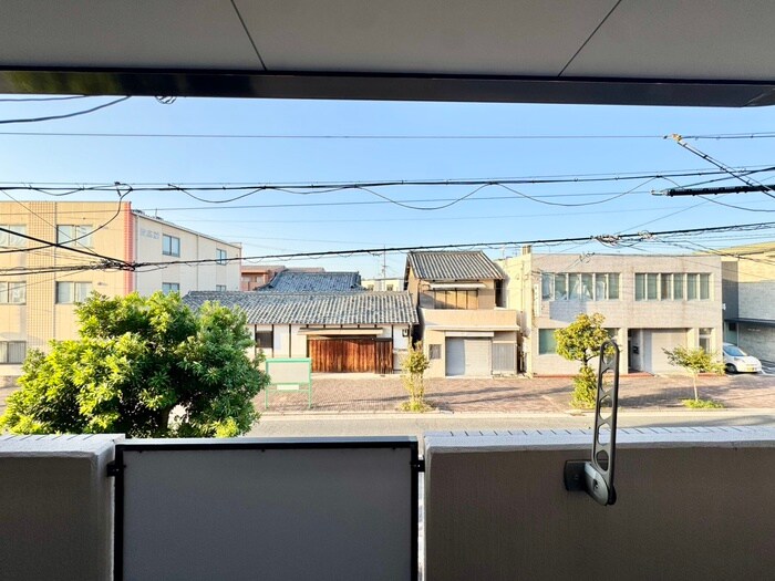 物件内観写真16　(室内からの展望)