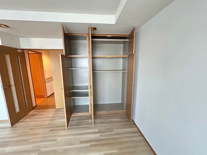 物件内観写真18　(収納)