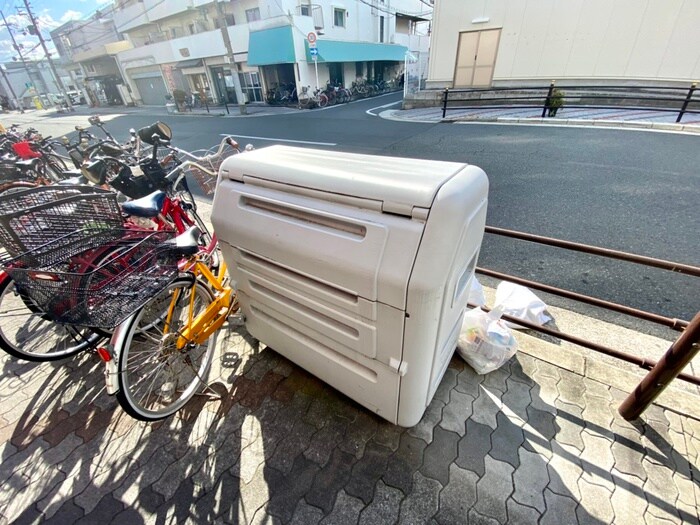 物件外観写真4　(建物設備)