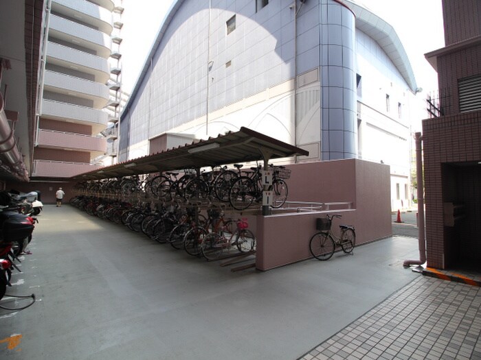 物件外観写真6　(駐輪場)