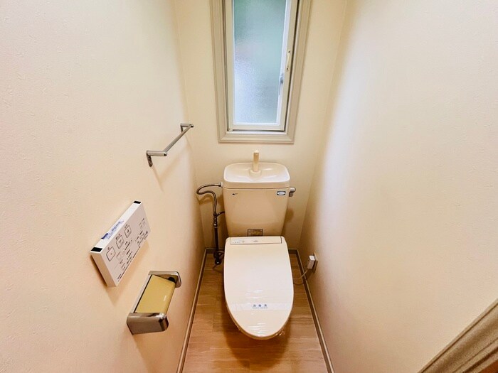 物件内観写真12　(トイレ)