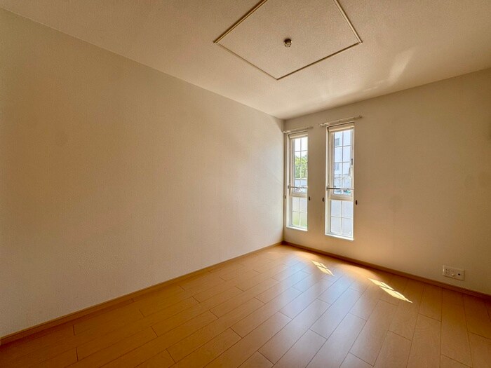 物件内観写真15　(居室)