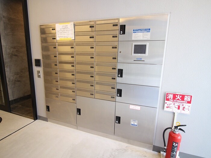 物件外観写真4　(建物設備)