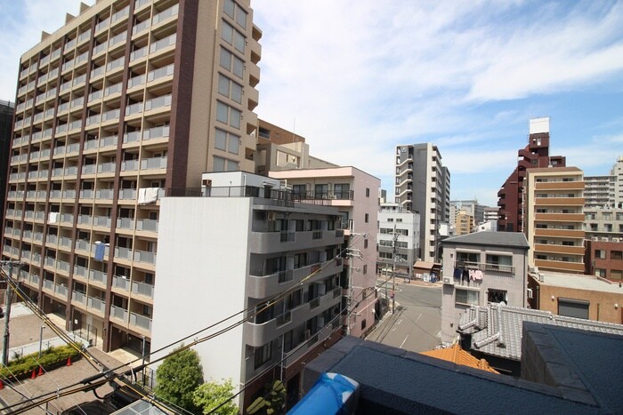 物件内観写真22　(室内からの展望)