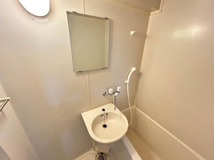 物件内観写真13　(洗面)
