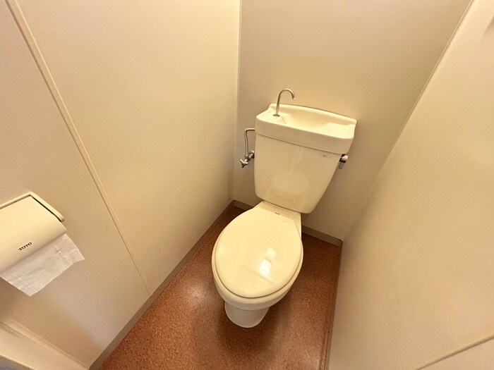 物件内観写真14　(トイレ)