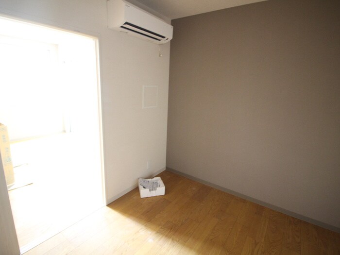 物件内観写真13　(居室)