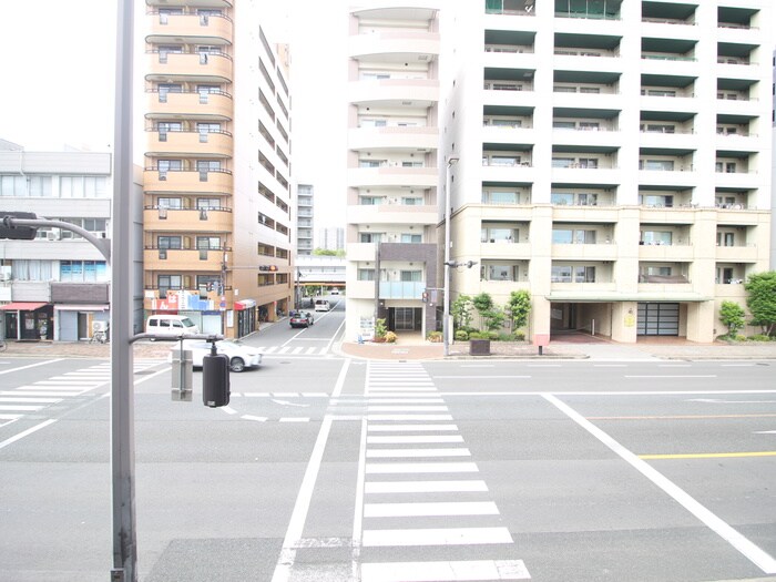 物件内観写真18　(室内からの展望)