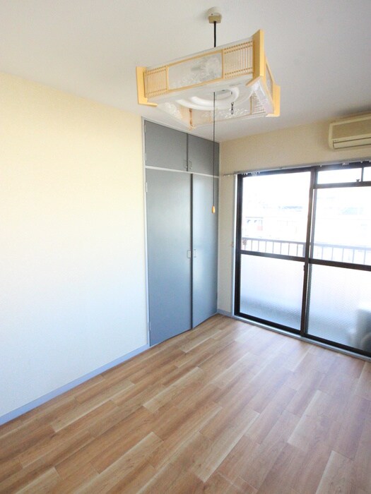 物件内観写真7　(居室)