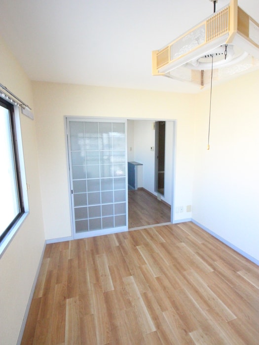 物件内観写真9　(居室)