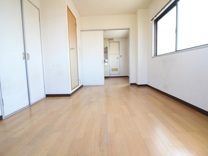 物件内観写真8　(居室)