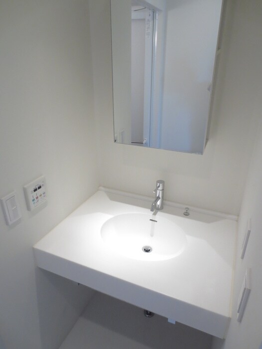 物件内観写真13　(洗面)