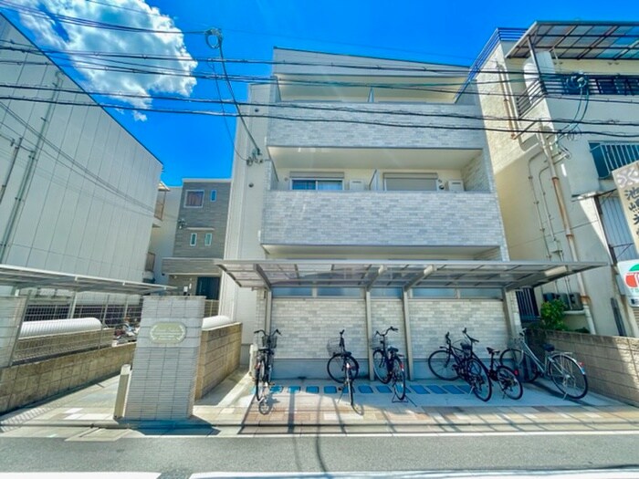 物件外観写真1　(外観写真)