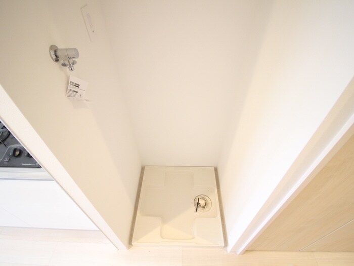 物件内観写真10　(洗濯機置場)