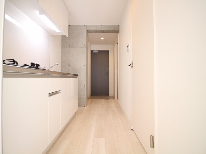 物件内観写真14　(廊下)